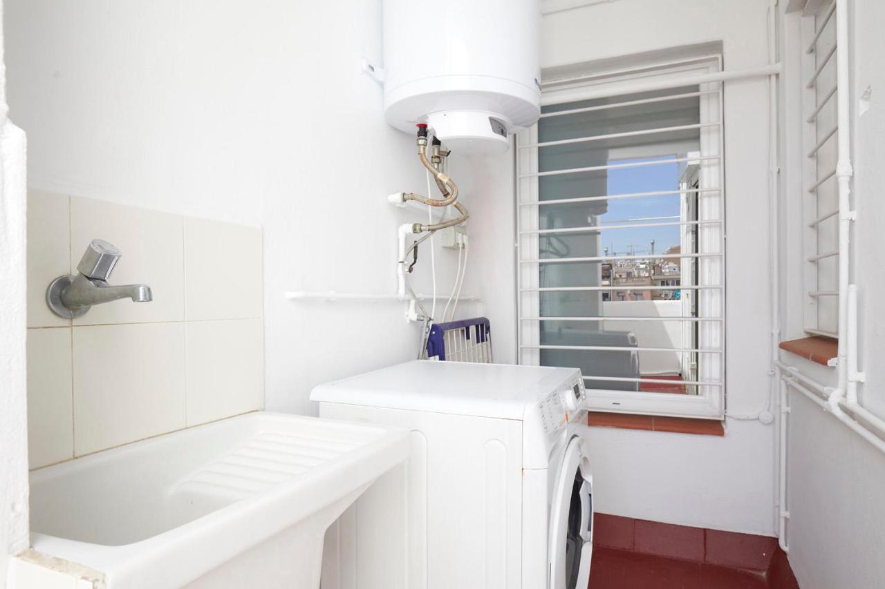 Fisa Rentals Aribau Barcelona Exterior foto