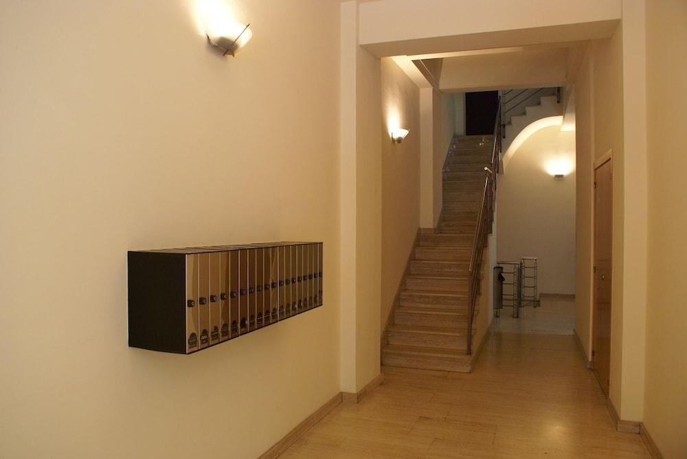 Fisa Rentals Aribau Barcelona Exterior foto